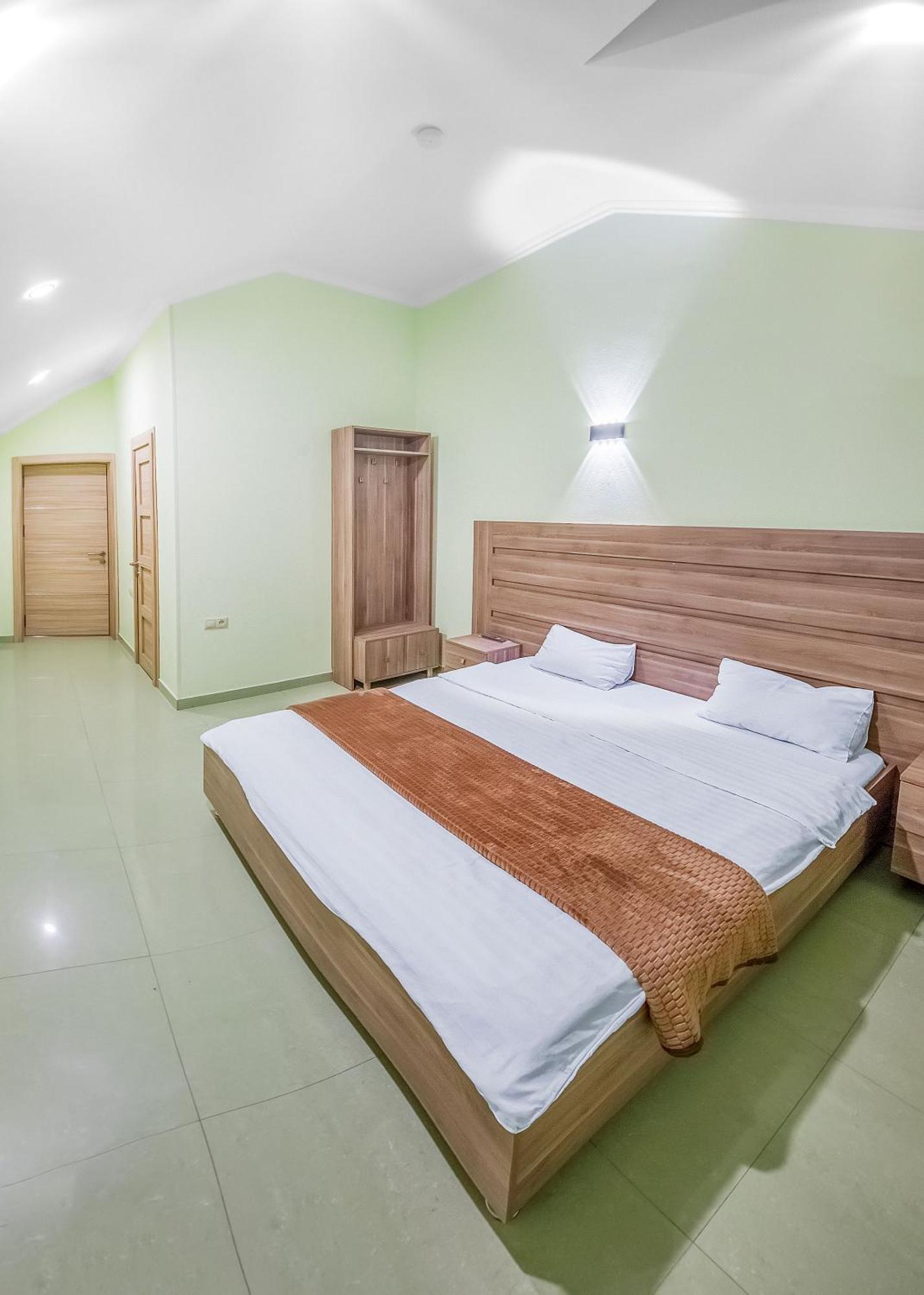 Apart Hotel Georgia Gold Тбілісі Екстер'єр фото